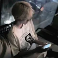 白给